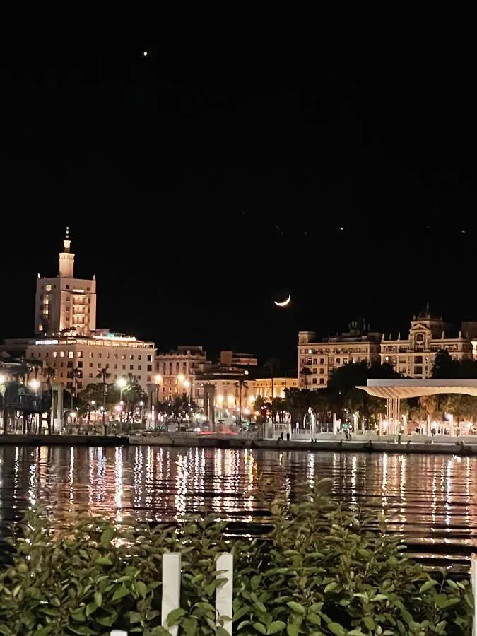 City Room Feminine Malaga