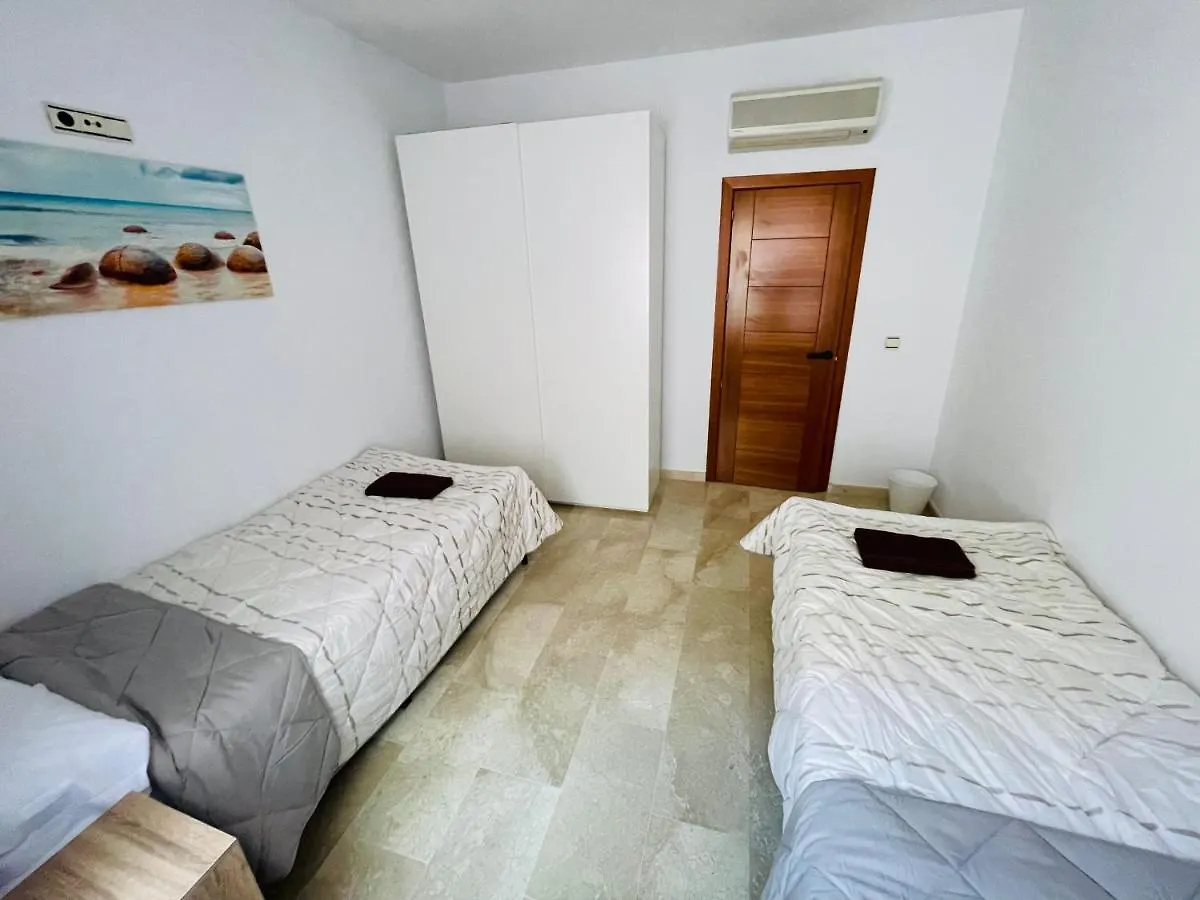 مالقة City Room Feminine بيت شباب